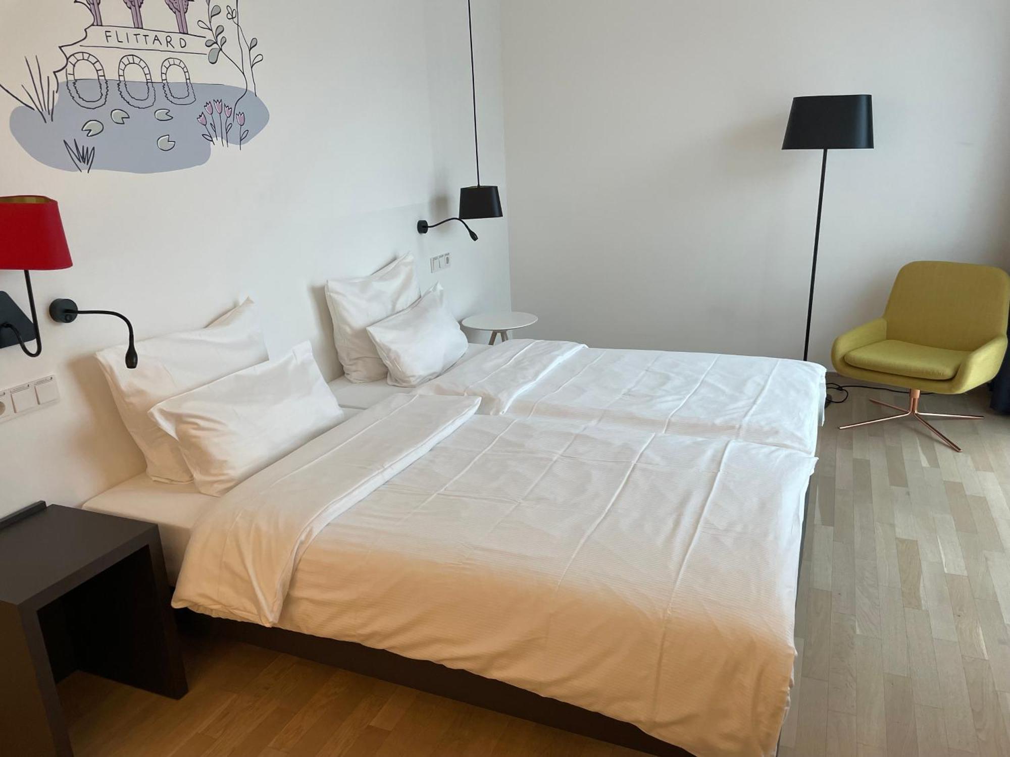Hotel Im Leskanpark كولونيا المظهر الخارجي الصورة